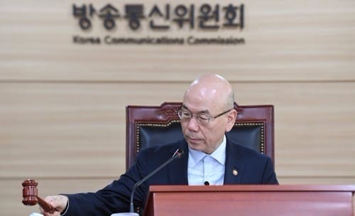 이효성 "방송 파업, 조치해야 할 상황"… 방통위 개입 시사