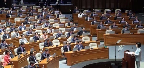 한국당 뺀 여야, 대정부질문 준비 박차… 적폐청산 vs 실정견제