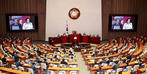 여야 입법전쟁 점화… 세법개정안·방송법 곳곳이 지뢰밭