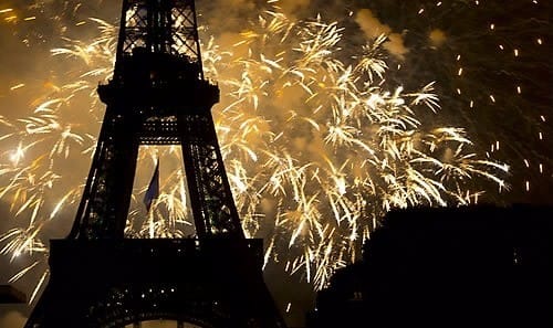 에펠탑 방문객 3억명 돌파… 128년만의 금자탑