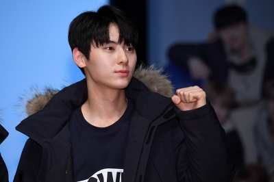  황민현, '추석연휴 주인공은 나야나'