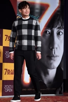  신하균, '눈빛으로 말하는 배우~'