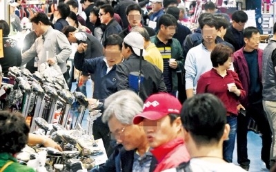 골프용품 '알뜰 쇼핑족' 대거 몰린 한경 골프박람회