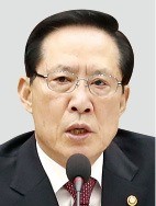 송영무 국방 "흥진호 북한 나포 사실 언론 보도 보고 알았다"