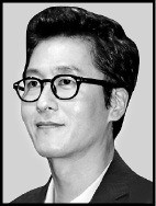 배우 김주혁, 차량 전복 교통사고로 사망