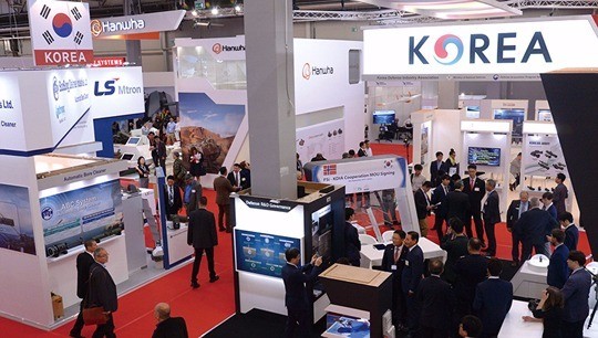 폴란드에서 9월 열린 키엘체 방위산업 전시회의 한국관 관련 부스. 국내에서는 총 14개 업체가 참여했다.