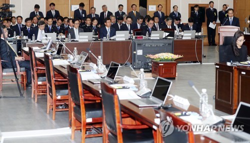 한국당, 국감 보이콧 돌입…"방문진 보궐이사 날치기"