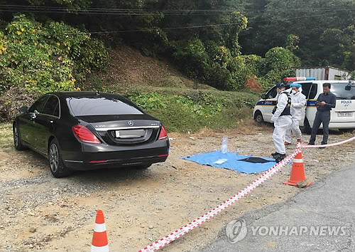 윤송이 사장 부친 살해범 답변거부 일관… 29일 영장실질심사