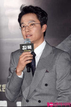 [TEN PHOTO] 조한철 &#39;매력 넘치는 배우&#39;