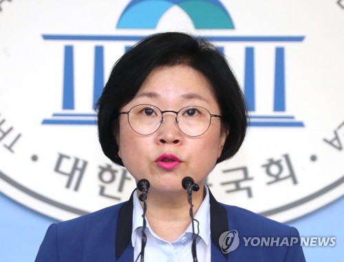 與 "한미FTA 개정 협상, 국익 중요…야당도 협조해야"