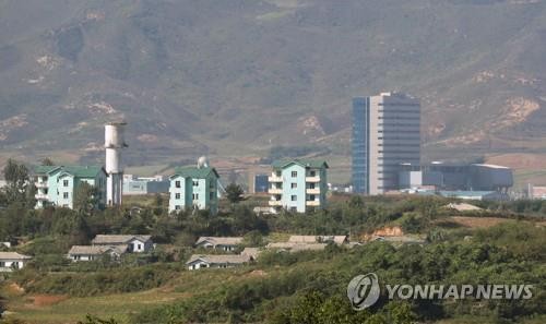 '北 개성공단 재가동' 논란 확산…정부 실효적 수단없어 고심