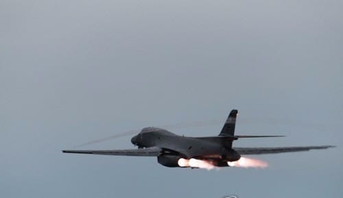 청와대 "B-1B 한반도 전개, 미국 전략자산 순환전개 일환"