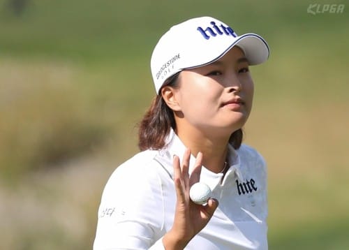 'LPGA 직행 티켓' 손에 넣은 고진영… 5번째 신데렐라 탄생