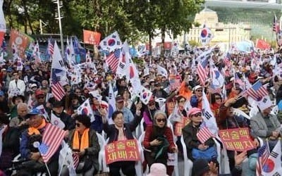 오늘 광화문·여의도서 1주년 촛불집회… 일부단체 청와대 행진