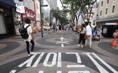  "중국인 관광객이 절반… 중국 의존도 낮춰야"