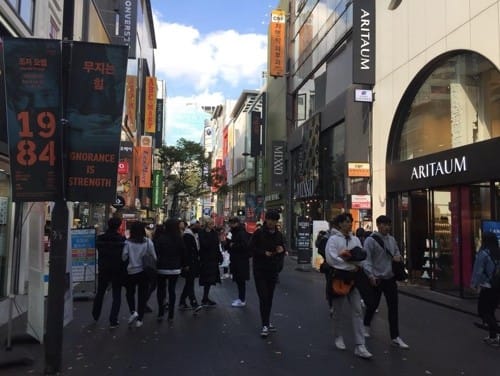 [한중관계 복원] 명동 상인들 "보름 안에 중국 단체관광객 봤으면"