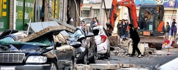 [포항 지진] 수능 연기, 정치권 "불가피한 결정" 한목소리