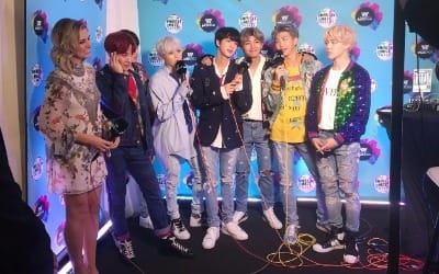 美 유력 매체 "'2017 AMAs' 최고의 순간은 방탄소년단 무대" 선정