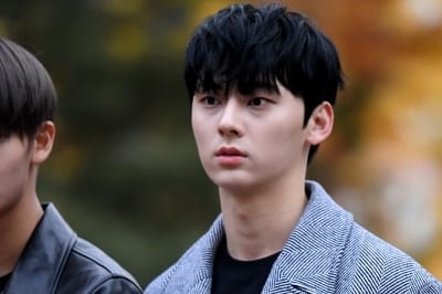  워너원 황민현, '잘생김이 한가득~'