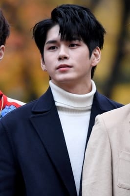  워너원 옹성우, '잘생겼다~'