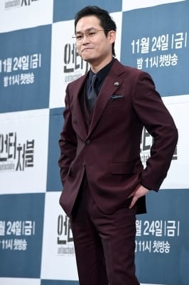  김성균, '눈길 사로잡는 멋진 모습'