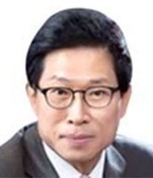 [한경에세이] 여성 인력이 답이다