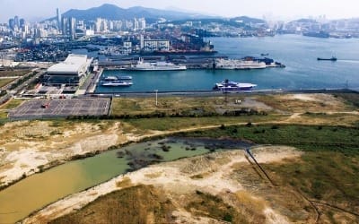  속도내는 부산 북항재개발 … '신 해양산업 중심지'로 탈바꿈