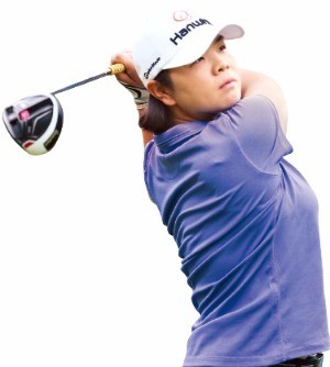 이민영, 일본 상금 퀸·미국 LPGA행 '두 토끼' 잡을까