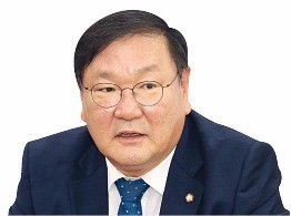 야당, 예산안 '퍼주기' 비판에… 여당 "아전인수격으로 왜곡한 거짓 주장"