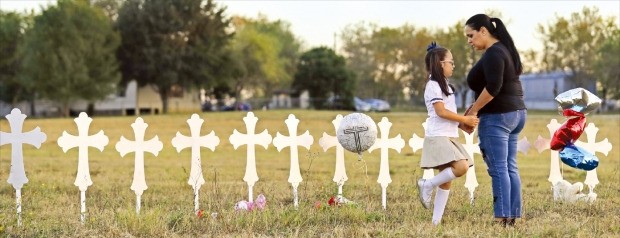 미국 '텍사스 참사' 희생자 절반이 어린이 