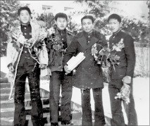 라 청장(맨 오른쪽)의 김제농고 졸업사진. 