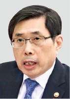 박상기 법무장관 "검찰 몫 특활비는 없다"…한국당 제기 의혹 정면 반박