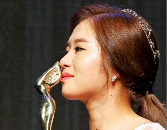 2017 KLPGA를 빛낸 얼굴들…이정은, 사상 첫 '6관왕 싹쓸이'