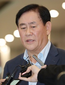 최경환 한국당 의원 "검찰 불공정 수사에 협조할 수 없어"