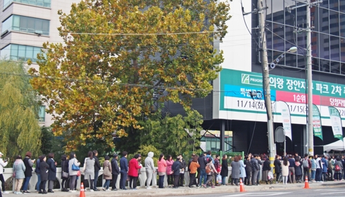 주말 전국 견본주택 '북적'…분양권 전매 가능 지방에 관심집중