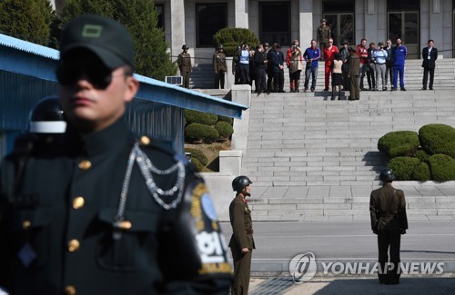 군, 판문점 JSA에도 '한국군 교전수칙' 적용 검토