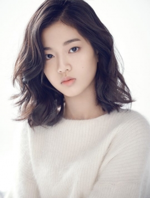 신예 신은수, tvN 단막극 &#39;문집&#39; 女주인공 발탁