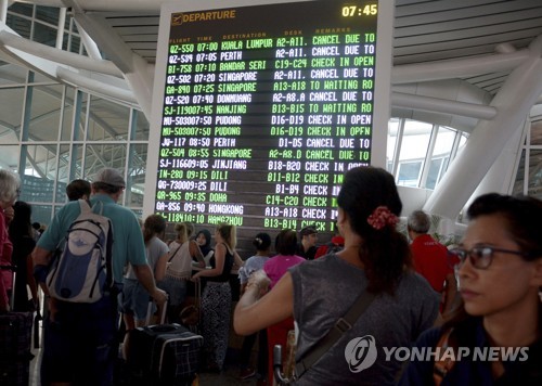 발리 국제공항 운영 재개… "운항경보 하향 반영"