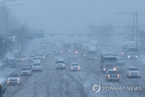 평창올림픽 성공의 복병 '폭설을 뚫어라'… 제설 사각지대 없앤다