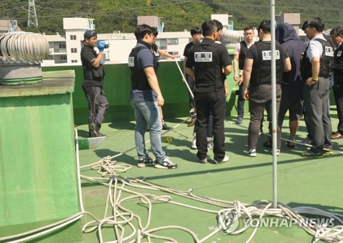 아파트 외벽 작업자 밧줄 잘라 살해한 40대에 '무기징역' 구형