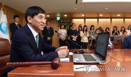 과거 경험 살펴보니… "기준금리 1%p 올라야 가계빚 증가세 둔화"