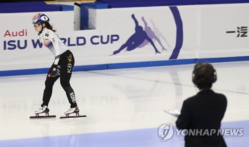 쇼트트랙 최민정, 월드컵 1,000m 금메달… 대회 2관왕