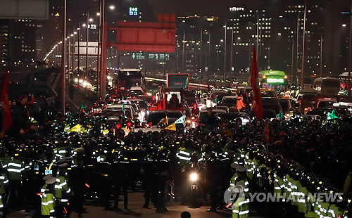 건설노조 불법시위에 시민들 "민심 거스른 외침, 인정 못받아"