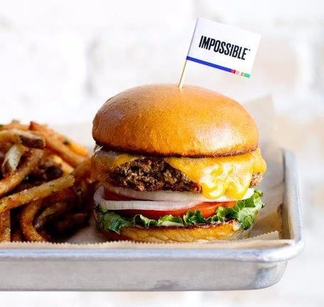 "비켜라 햄버거" 빌게이츠 투자한 콩버거, 미국 레스토랑 확산