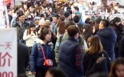 경제 '깜짝성장'해도 국정과제 일자리 개선 안되는 이유는