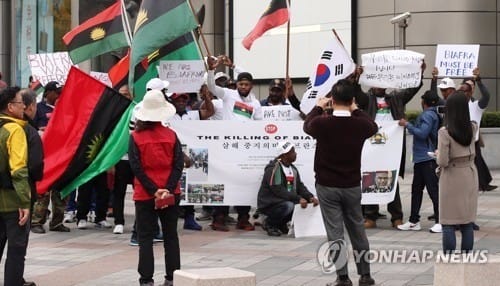 한국 난민 신청자 3만명 넘었다… 인정받은 사람은 767명