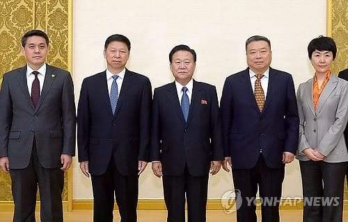 중국 관영매체들 "북한, 유엔제재 아래서 핵문제입장 바꾸지 않을 것"