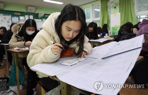 '대입 계산기' 잘 두드려야 성공… "대학별 환산점수 중요"