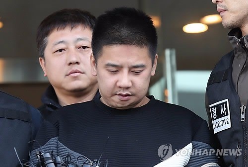 이영학, 13억 받아 한달 1000만원 '펑펑'… 돈 때문에 아내 성매매