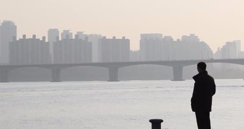 오전 황사에 미세먼지… 낮부터 찬바람에 기온 '뚝'